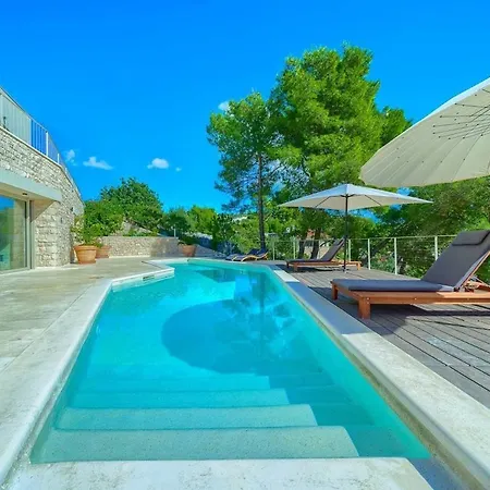Pine Haven - Heated Pool, Sea Views & Bbq Terrace I Brac *