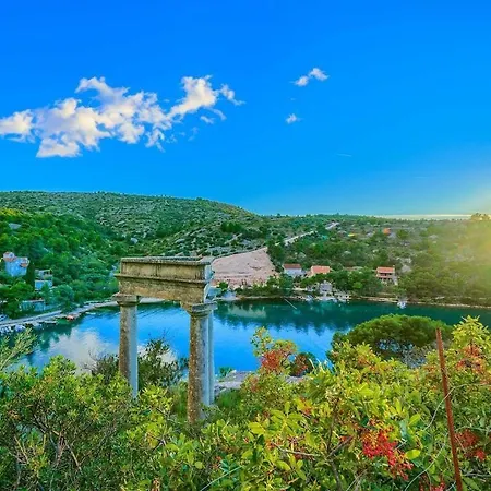 Pine Haven - Heated Pool, Sea Views & Bbq Terrace I Brac * Bobovisca