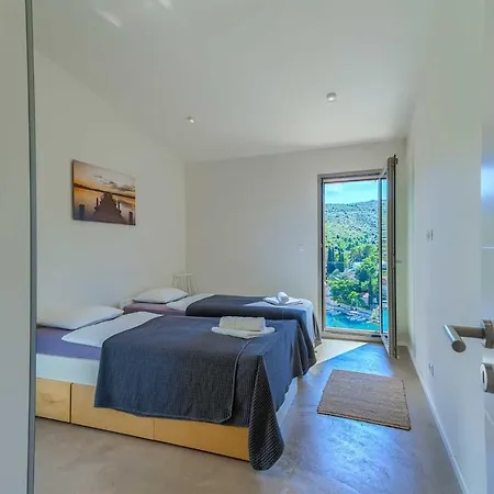 Pine Haven - Heated Pool, Sea Views & Bbq Terrace I Brac فيلة Bobovisca