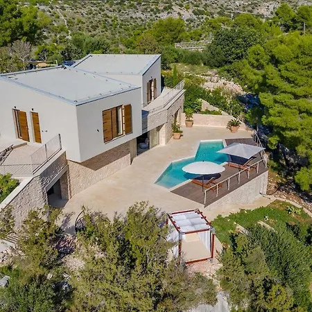 Pine Haven - Heated Pool, Sea Views & Bbq Terrace I Brac فيلة